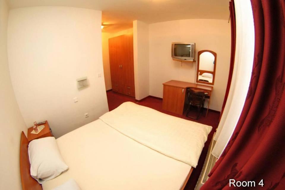 Ilidža Motel Bella Italia מראה חיצוני תמונה