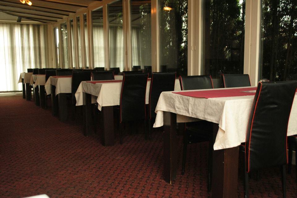 Ilidža Motel Bella Italia מראה חיצוני תמונה
